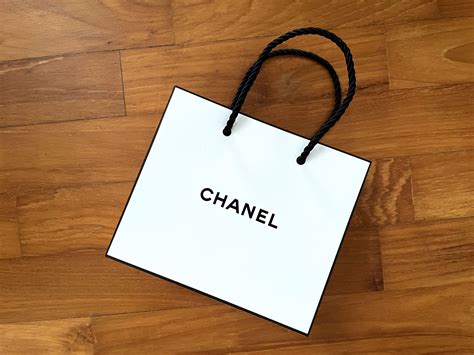 buy chanel carrier bag